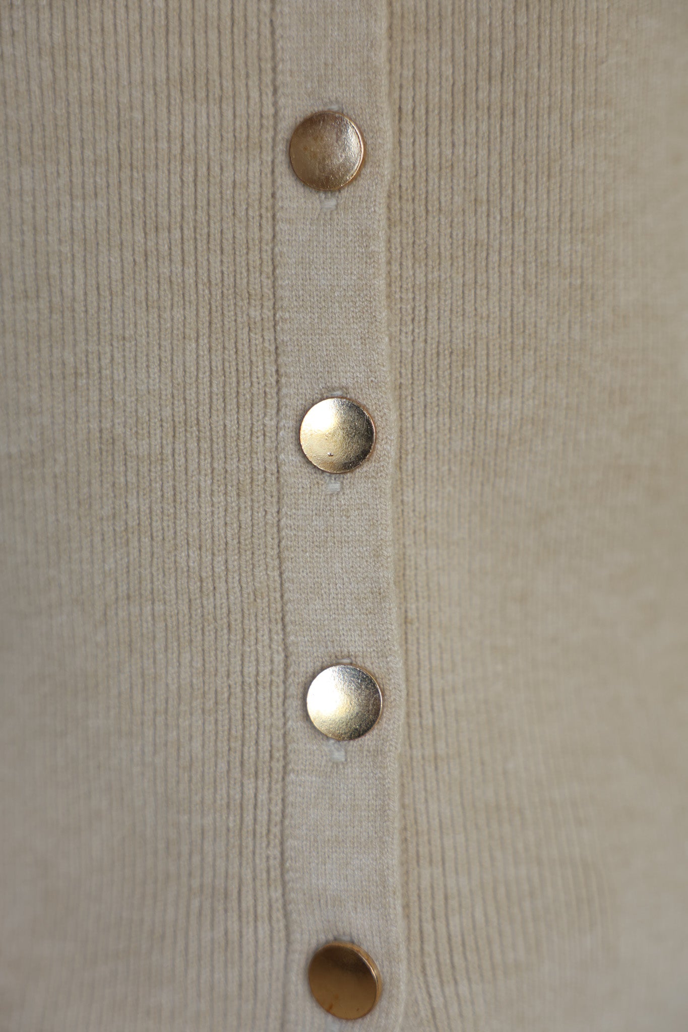 קרדיגן גולדן טאצ׳ - בז׳ אבן